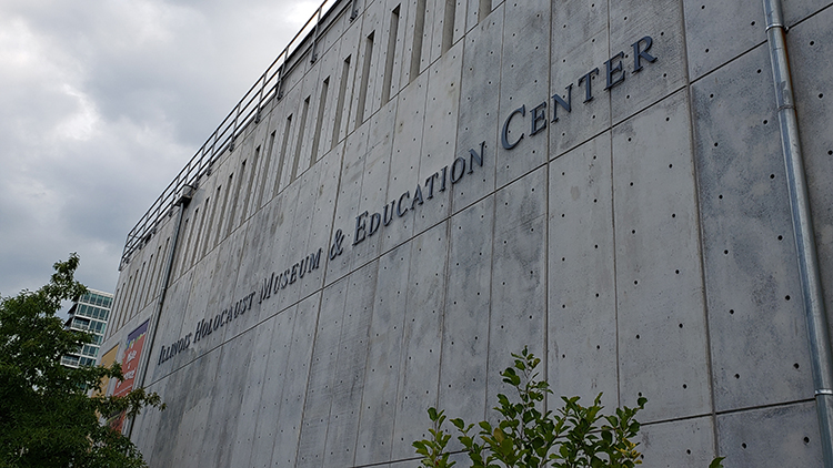 Museo y Centro de Educación del Holocausto de Illinois